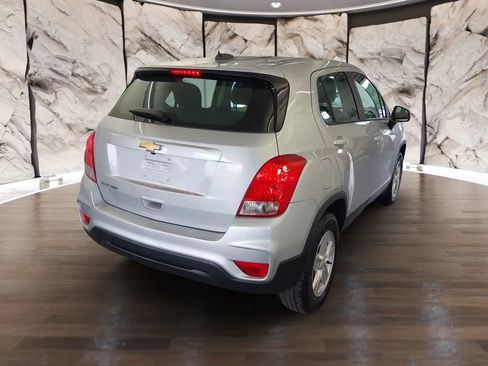 Used 2017 Chevrolet Trax LS AWD/4WD image 10