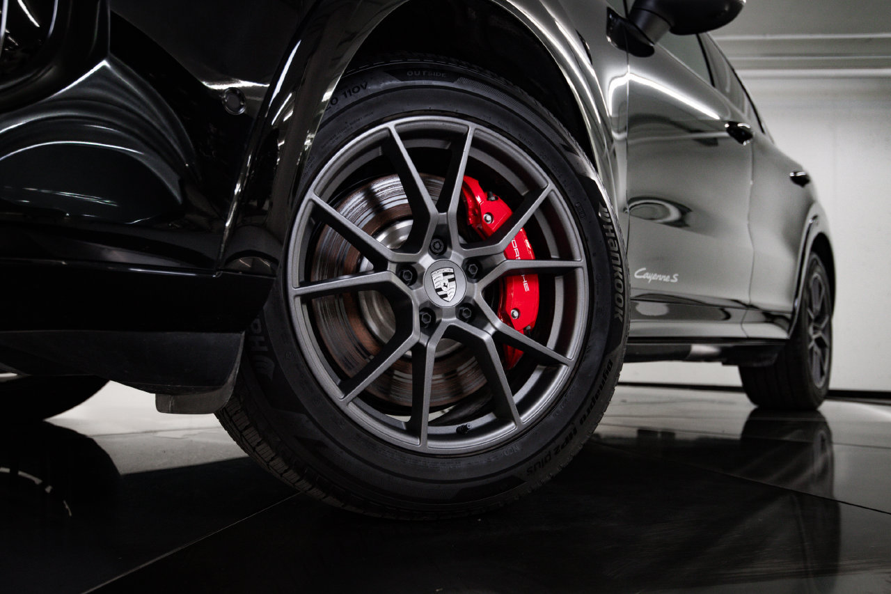 Certified 2026 Porsche Cayenne S AWD/4WD image 12