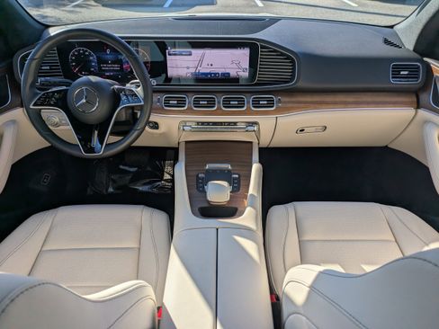 Certified 2024 Mercedes-Benz GLE 350 4MATIC image 9