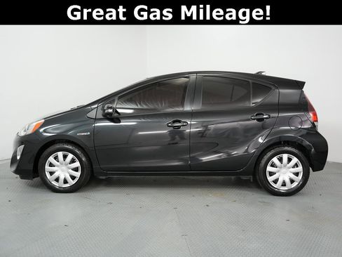 Used 2015 Toyota Prius C One image 4