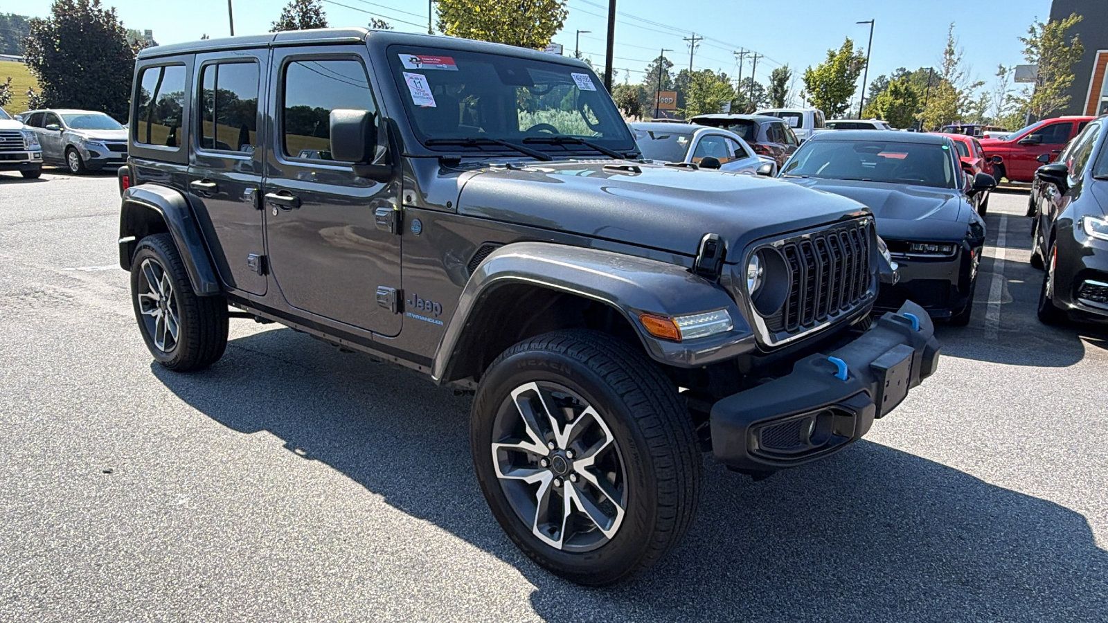 Used 2024 Jeep Wrangler Unlimited AWD/4WD image 5