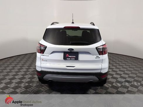Used 2018 Ford Escape SE image 6