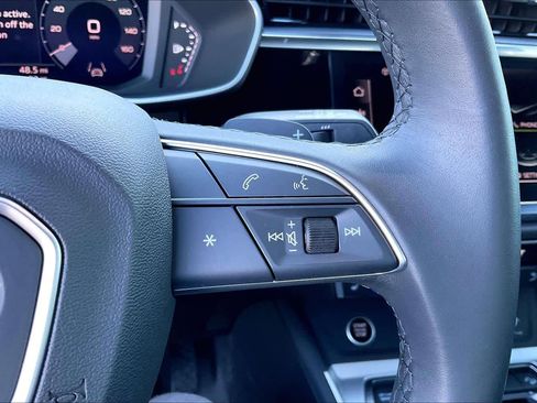 Certified 2025 Audi Q3 2.0T Premium w/ Convenience Package image 23