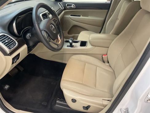 Used 2014 Jeep Grand Cherokee Laredo w/ Quick Order Package 23E image 15