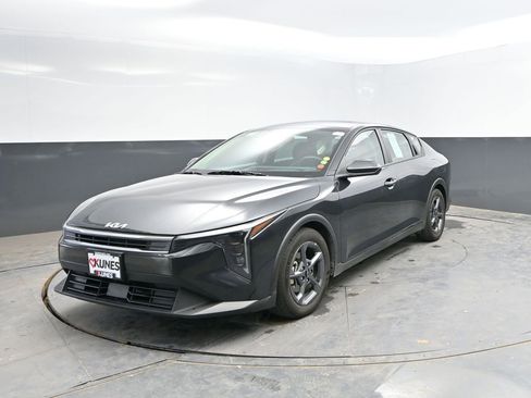 Used 2025 Kia K4 FWD image 5