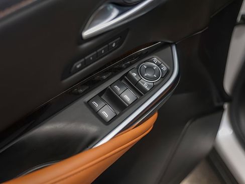 Certified 2023 Cadillac XT4 Sport FWD image 23