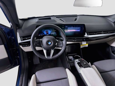 New 2026 BMW X1 xDrive28i w/ Technology Package AWD/4WD image 24