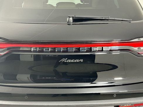 Certified 2026 Porsche Macan image 35