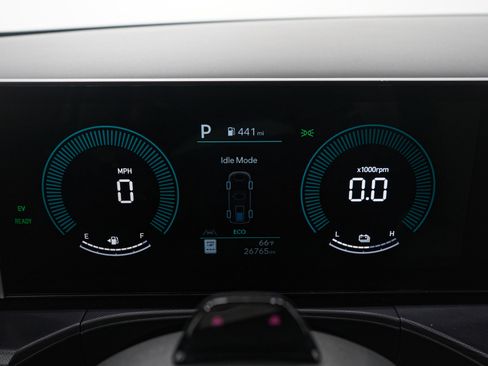 Used 2025 Hyundai Santa Fe SEL image 30