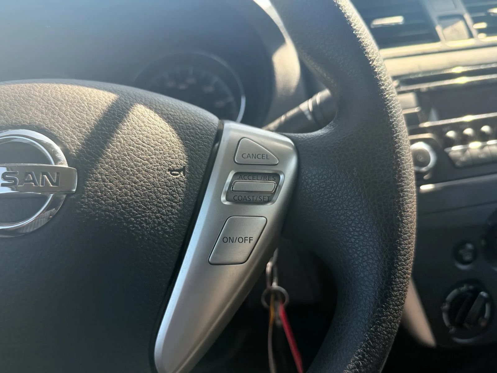 Used 2015 Nissan Versa SV w/ SV Appearance Package FWD image 17