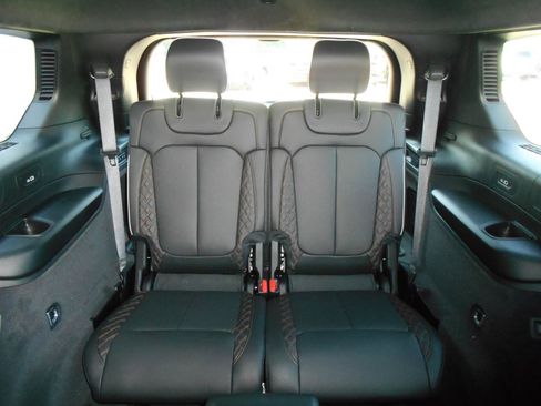 New 2025 Jeep Grand Cherokee L Summit image 8