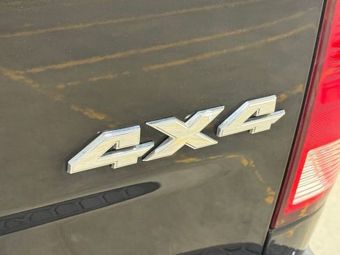 Used 2018 RAM 1500 Express w/ Express Value Package image 38