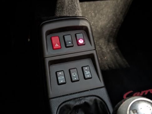 Used 1997 Porsche 911 Carrera 4S AWD/4WD image 33