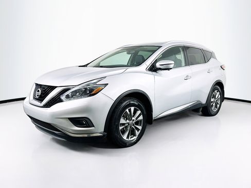 Used 2018 Nissan Murano SL w/ Moonroof Package image 3