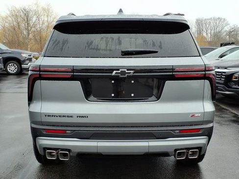 New 2026 Chevrolet Traverse Z71 w/ LPO, Floor Liner Package image 5