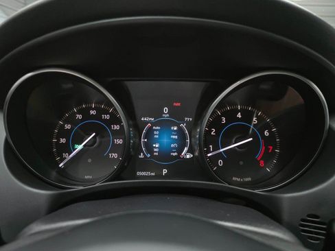 Used 2017 Jaguar XE Prestige RWD image 25