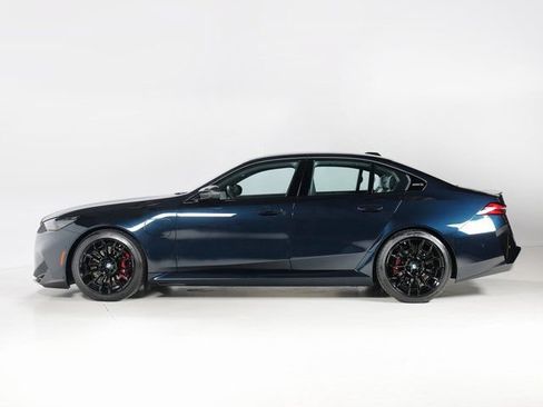 Used 2026 BMW M5 w/ Carbon Package AWD/4WD image 2