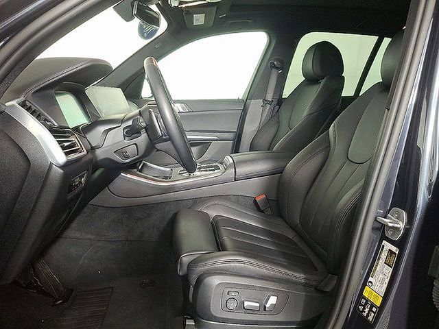 Used 2022 BMW X5 xDrive40i w/ Premium Package AWD/4WD image 16