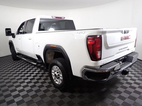 Used 2022 GMC Sierra 2500 SLE w/ Snow Plow Prep/Camper Package AWD/4WD image 11