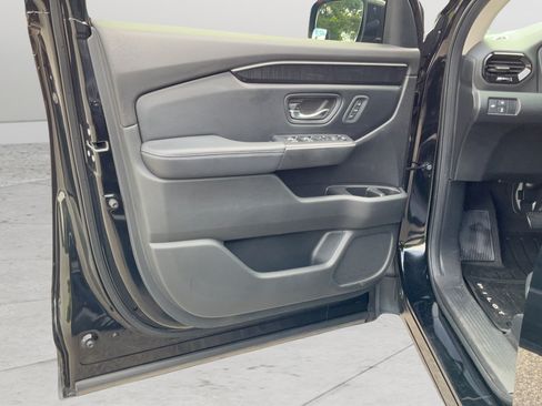 Used 2024 Honda Pilot Elite image 10