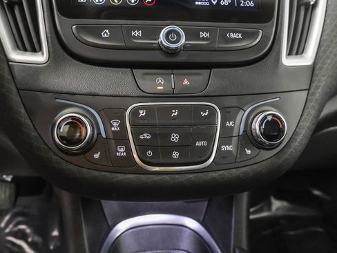 Used 2023 Chevrolet Malibu LT image 30