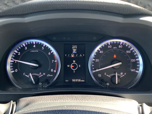 Used 2014 Toyota Highlander XLE image 21