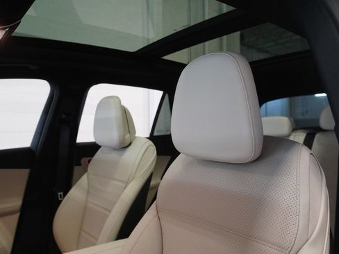 New 2026 Mercedes-Benz GLC 300 4MATIC image 15