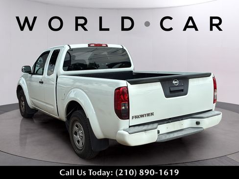 Used 2018 Nissan Frontier S RWD image 8