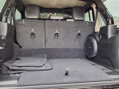 Used 2022 Jeep Wrangler Unlimited Sahara w/ Cold Weather Group image 20