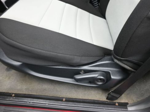 Used 2011 Ford Ranger XLT image 12