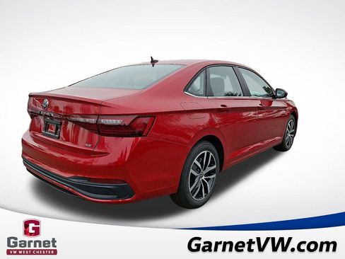 New 2026 Volkswagen Jetta SE image 4