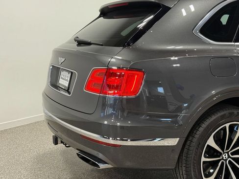 Used 2018 Bentley Bentayga Activity AWD/4WD image 36