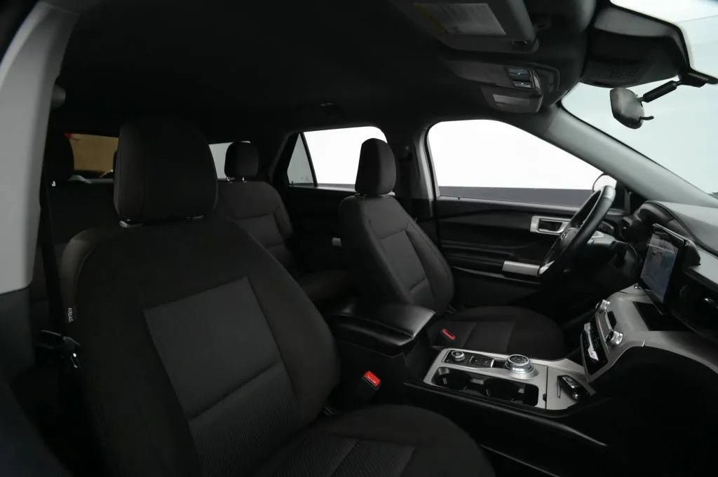 Used 2023 Ford Explorer XLT w/ Class IV Trailer Tow Package AWD/4WD image 53