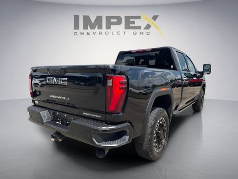 Used 2024 GMC Sierra 2500 Denali Ultimate AWD/4WD image 5