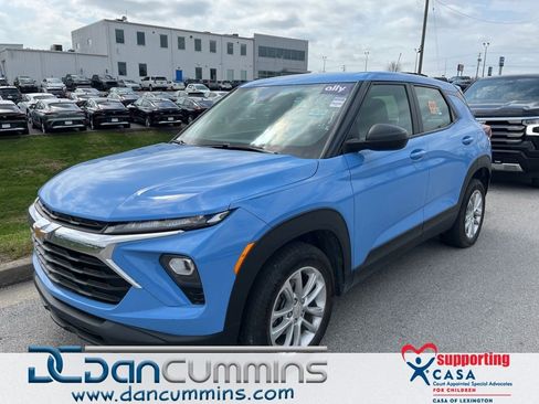 Used 2024 Chevrolet TrailBlazer LS w/ LS Confidence Package image 1