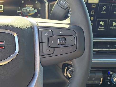 New 2026 GMC Sierra 2500 SLT w/ SLT Premium Package image 11