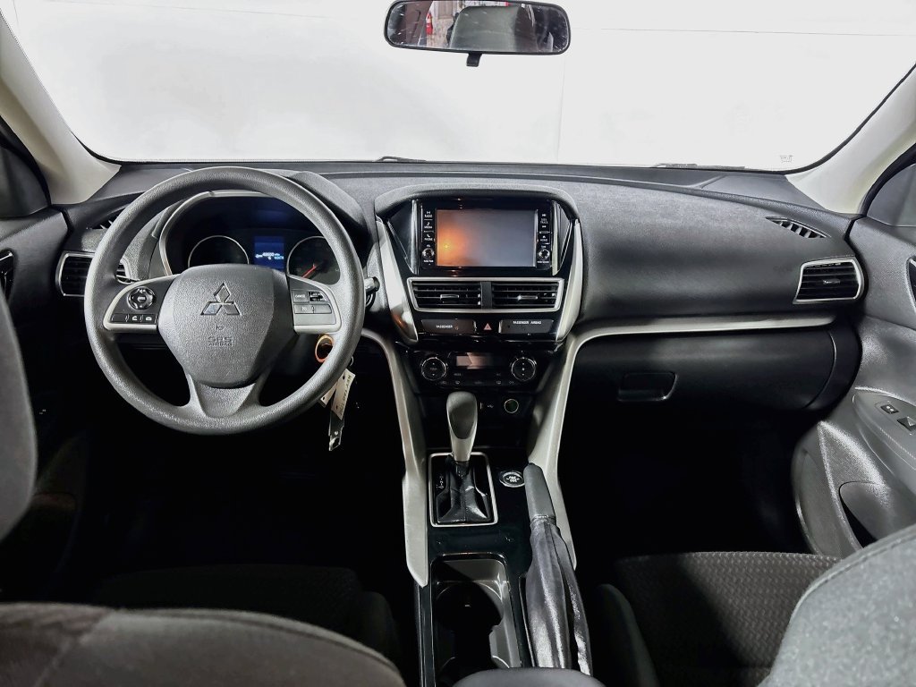 Used 2019 Mitsubishi Eclipse Cross AWD image 12