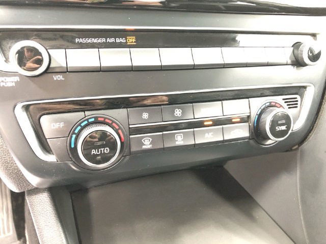 Used 2019 Kia Optima S FWD image 24