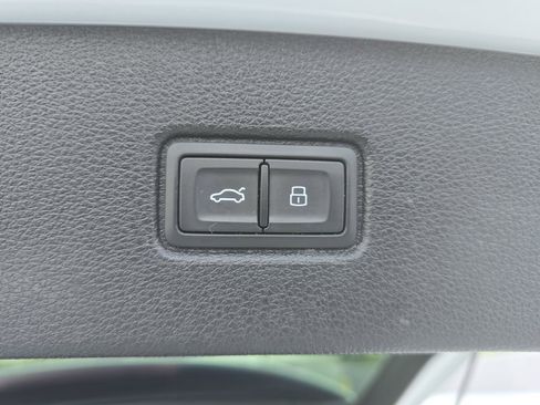 Used 2023 Audi Q7 2.0T Premium Plus w/ Premium Plus Package image 29