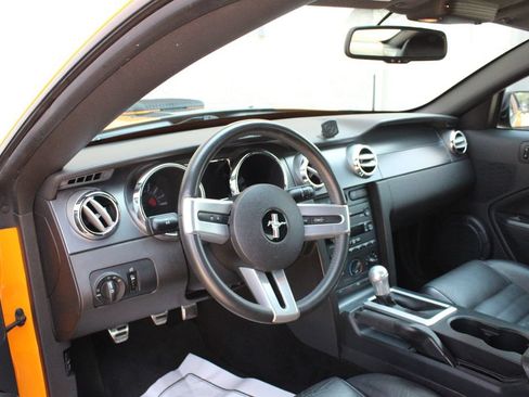 Used 2007 Ford Mustang GT RWD image 2