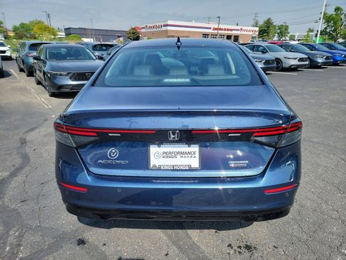New 2026 Honda Accord Touring image 8