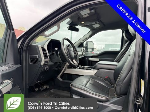 Used 2020 Ford F350 Lariat w/ Lariat Value Package image 4