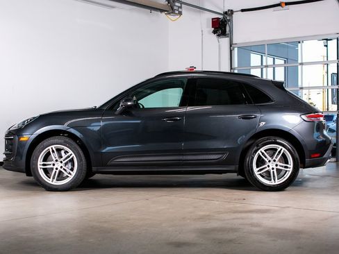 Used 2024 Porsche Macan image 8