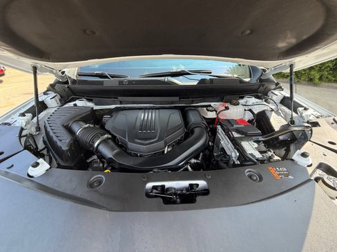Used 2025 Buick Enclave Sport Touring FWD image 37