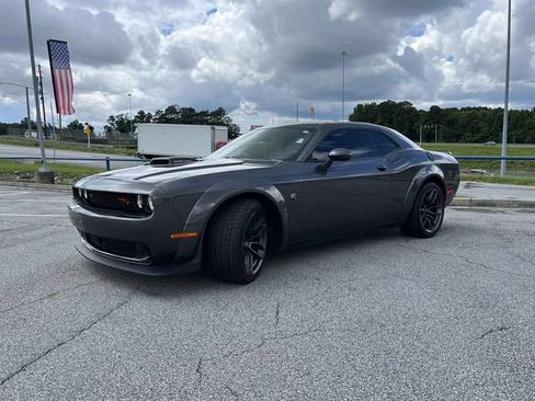 Used 2021 Dodge Challenger R/T Scat Pack RWD image 7