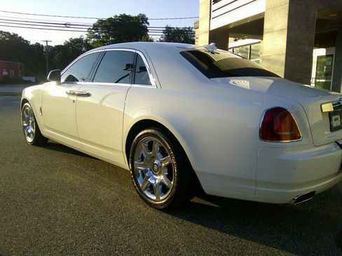Used 2013 Rolls-Royce Ghost RWD image 87