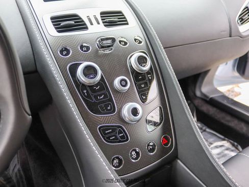 Used 2014 Aston Martin Vanquish Coupe image 39