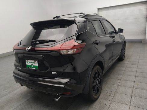Used 2024 Nissan Kicks SR w/ SR Premium Package FWD image 9