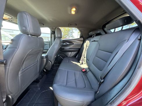 Used 2023 Chevrolet TrailBlazer RS w/ Convenience Package image 31