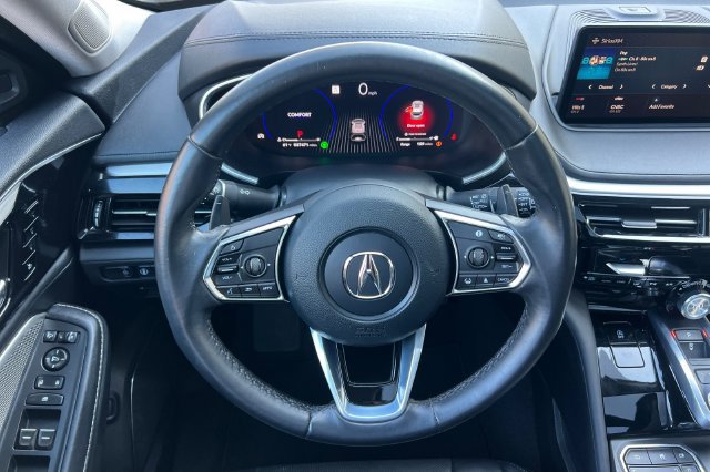 Used 2023 Acura MDX w/ Technology Package FWD image 16